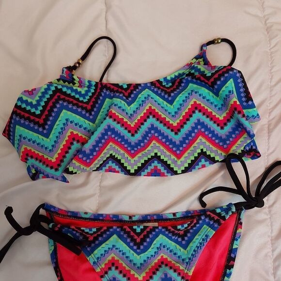 XHILERATION Bikini Size Small/Medium - Picture 3 of 6